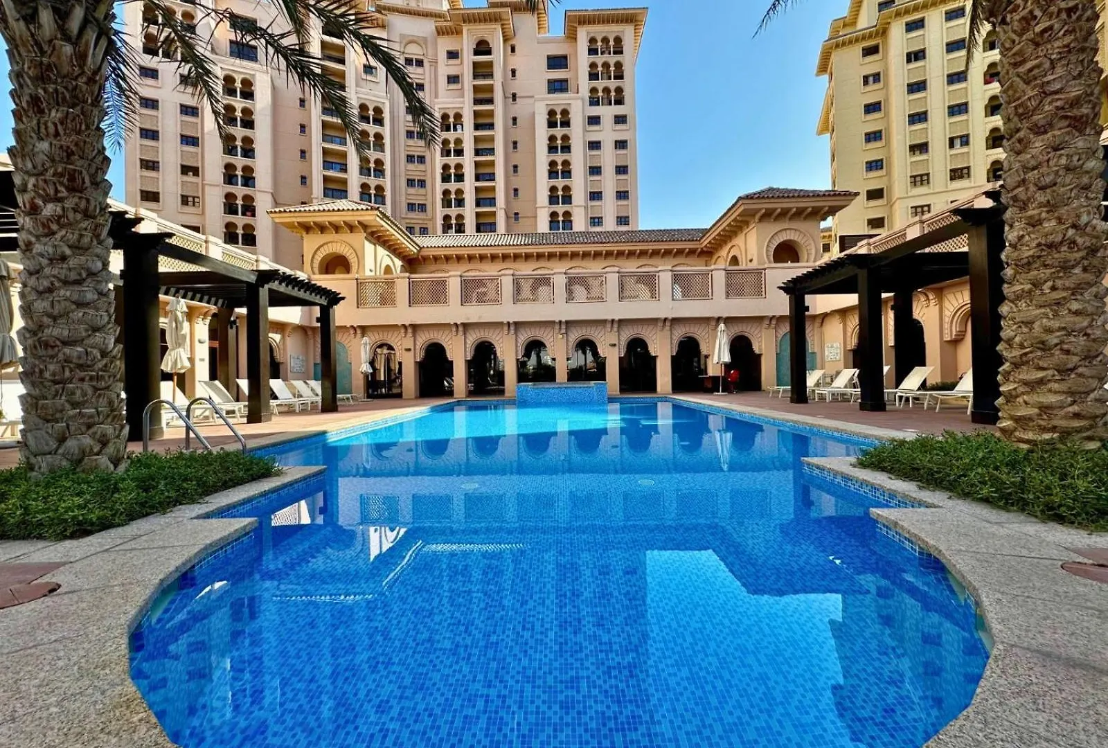 Luxurious Urban Retreat - 1Br In Jge Apartment Dubai 0*,  United Arab Emirates