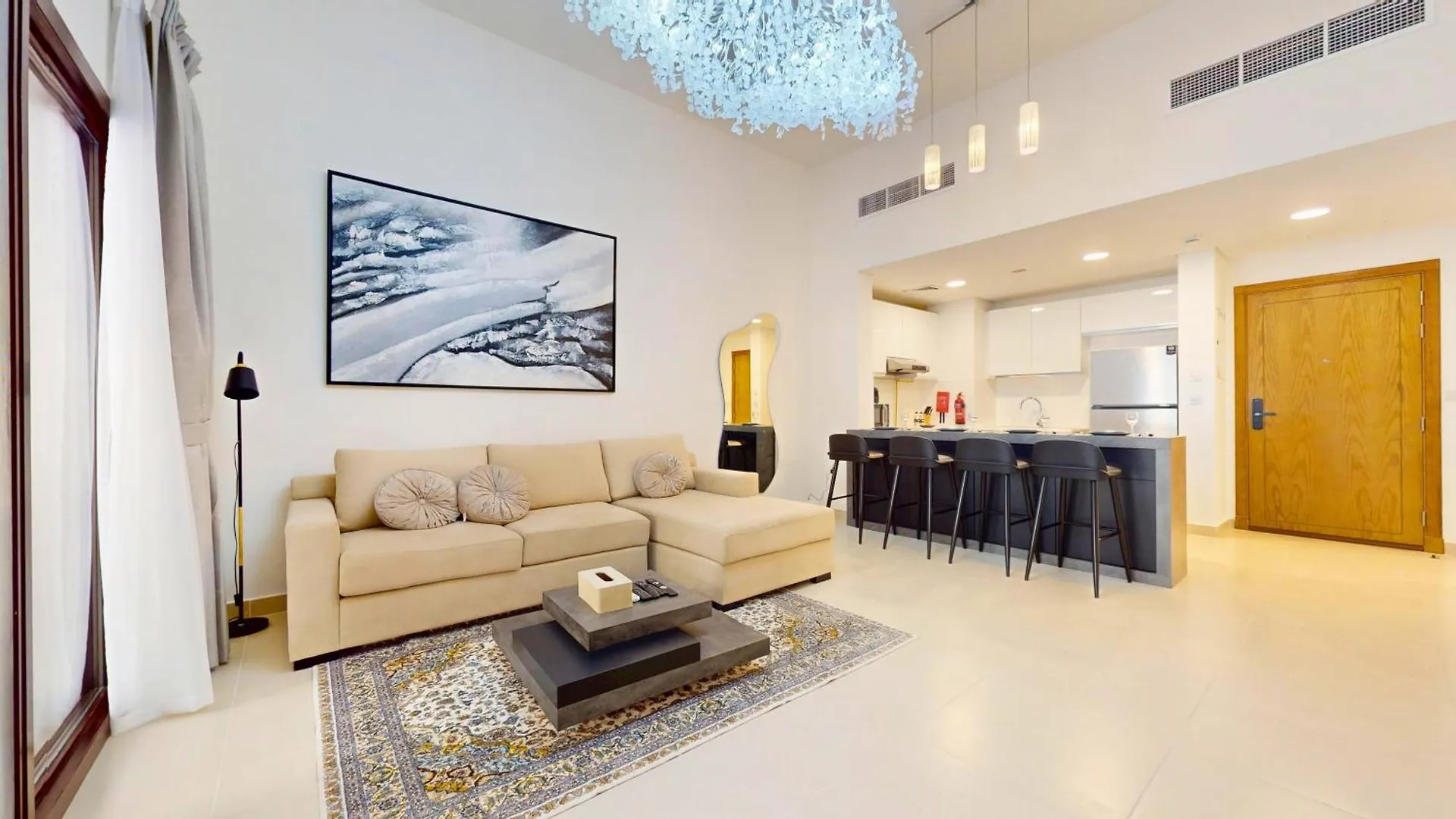 Luxurious Urban Retreat - 1Br In Jge Apartment Dubai