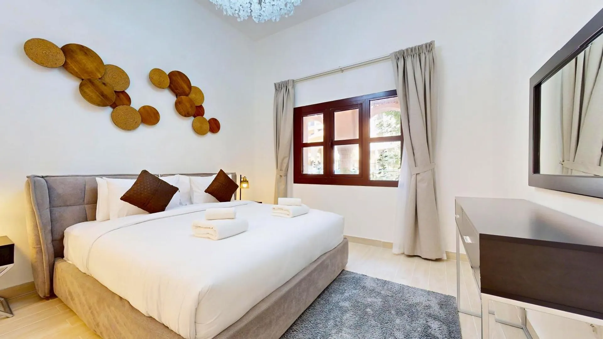Luxurious Urban Retreat - 1Br In Jge Apartment Dubai