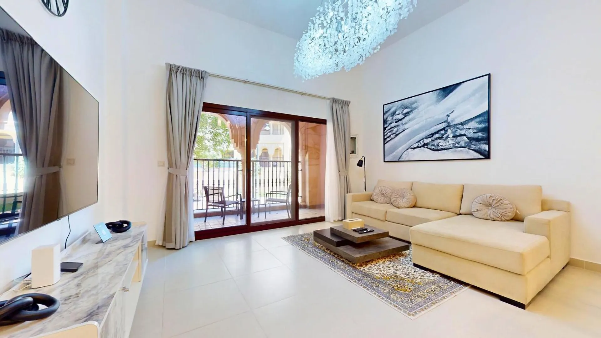 Luxurious Urban Retreat - 1Br In Jge Apartment Dubai 0*,  United Arab Emirates